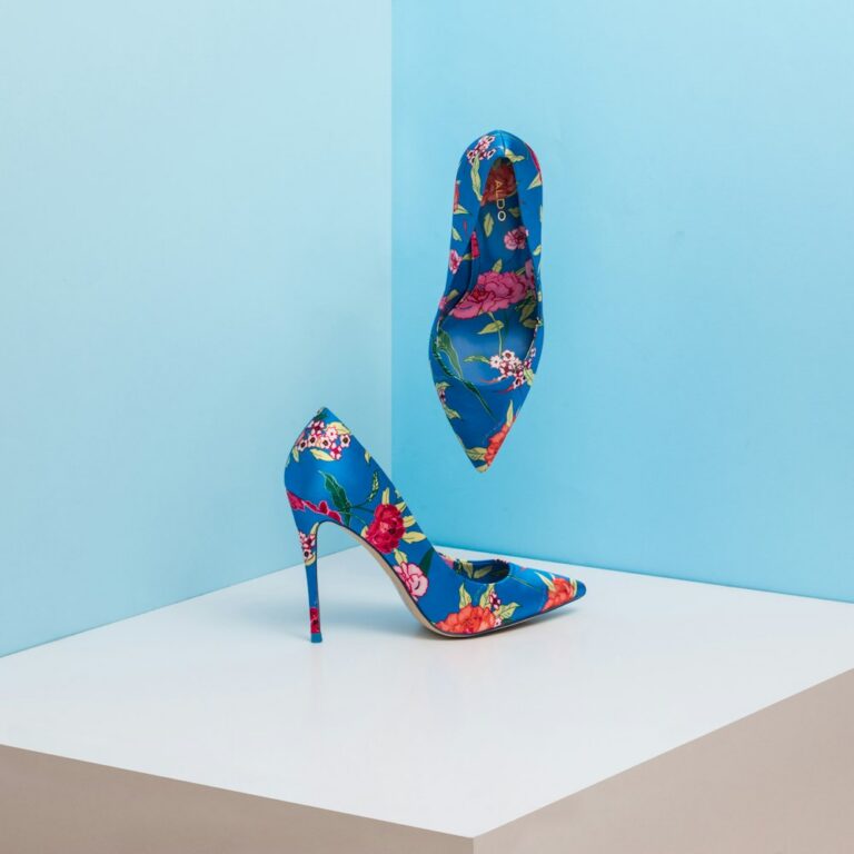 Sculptural Footwear: Ergonomic Forms and Architectural Leather Soles